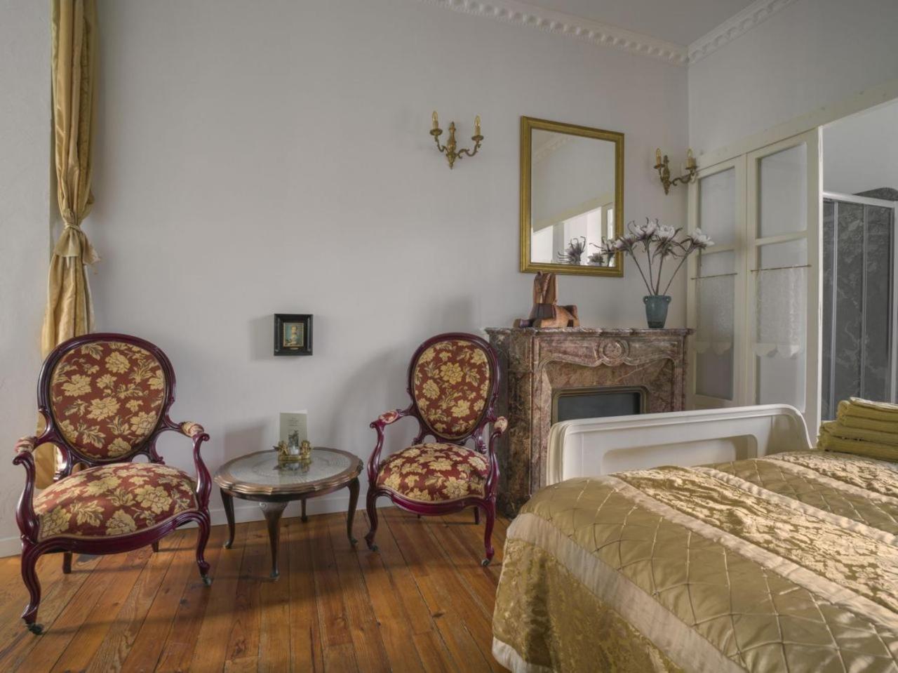 Petit Chateau Laborde Rum bild